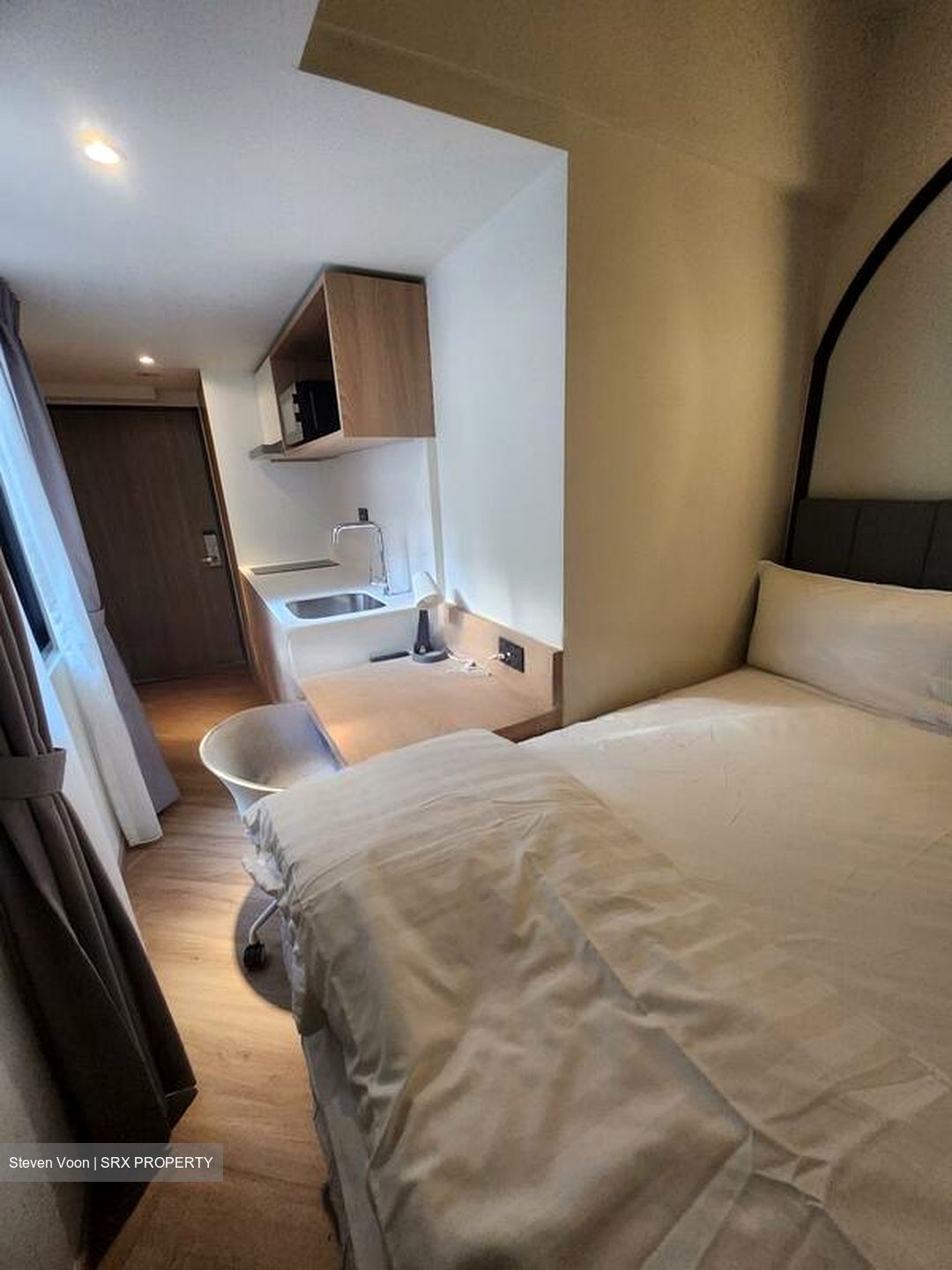 Beach Road (D7), Apartment #458072831